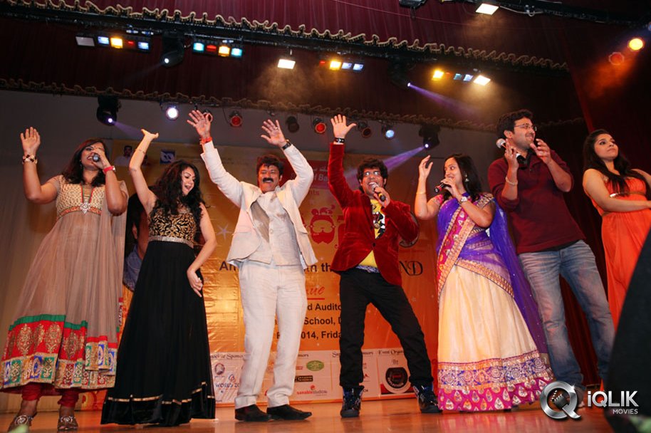 Legend-Team-at-Rasamayi-Spandana-Cultural-Event-in-Dubai